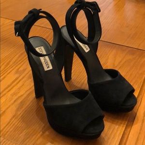 Steve Madden Black Amber Heels